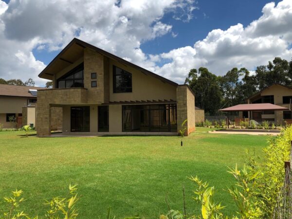 Runda Enclave ΓÇö Sustainable Eco-Luxury Mansions