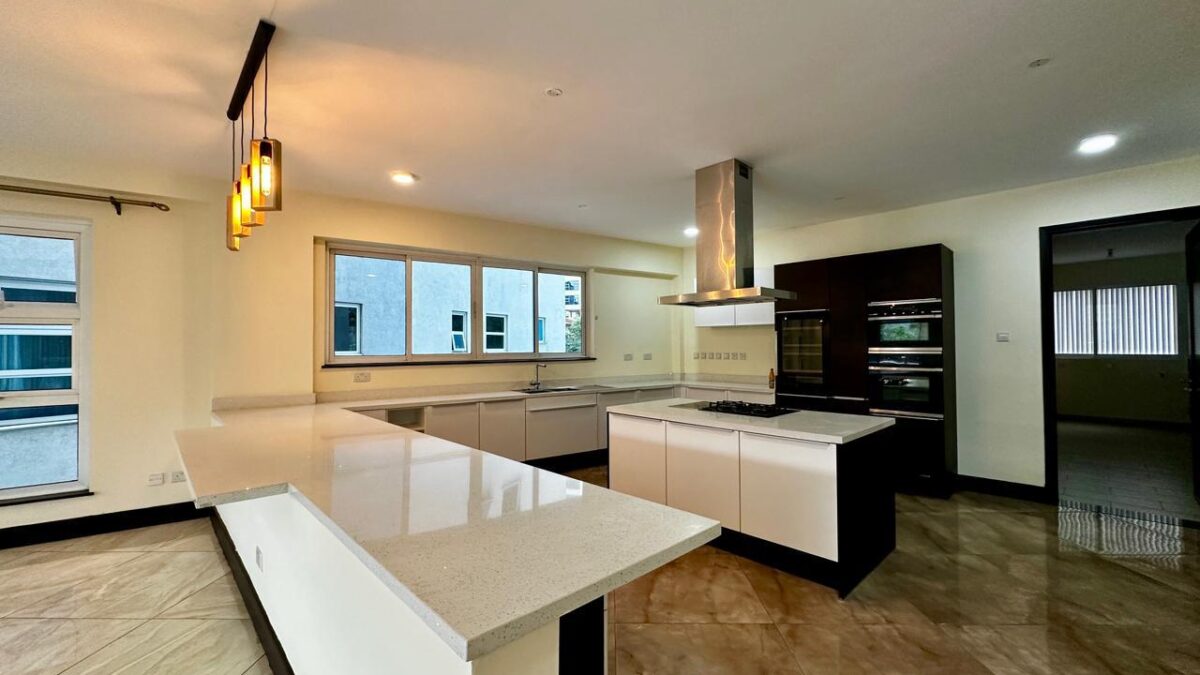 3 Bedroom Fully Furnished Luxury Apartment
