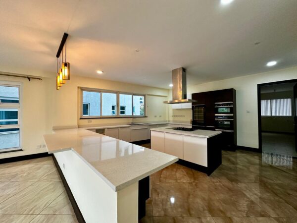 Urban Oasis ΓÇö 1, 2 & 3 Bedroom Investment Suites
